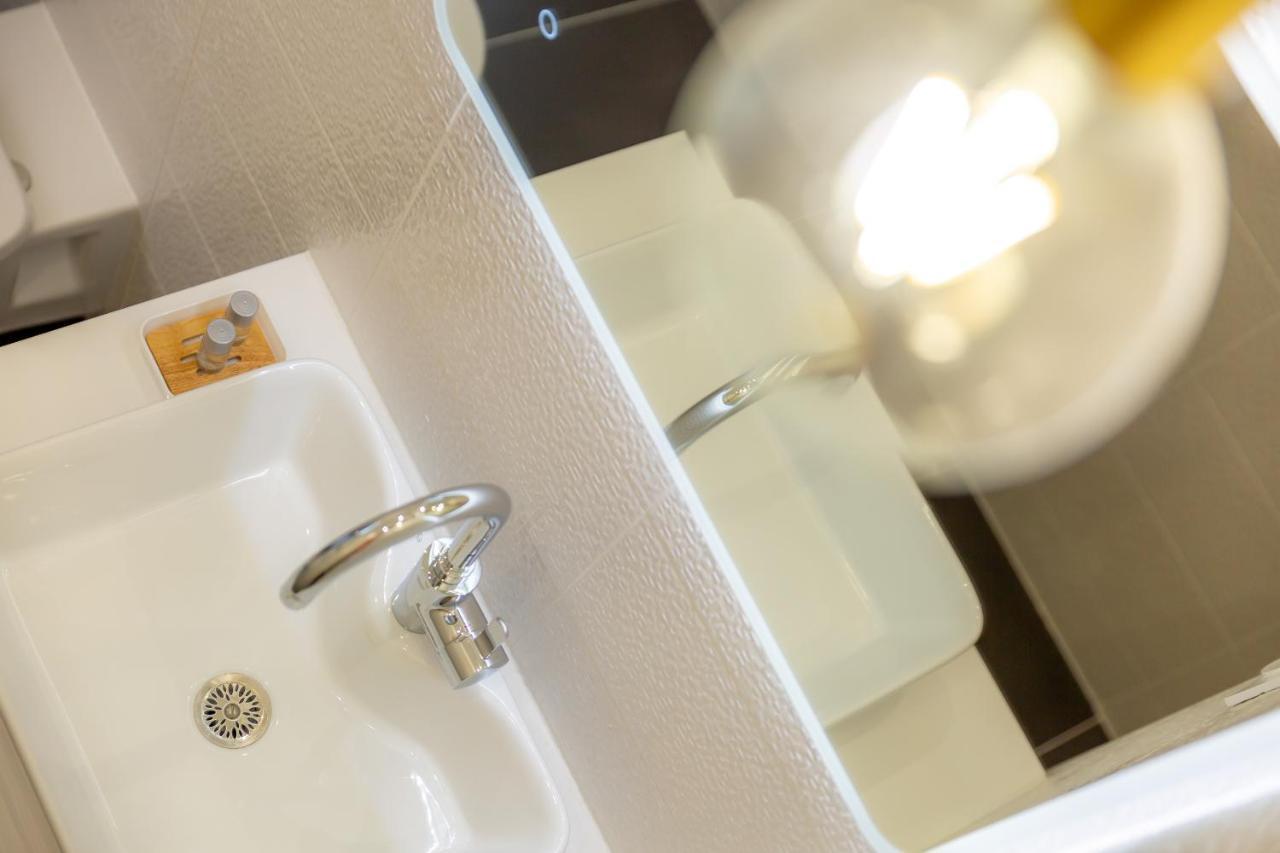 Les Appartements Chics Du Vieux-Port Марсилия Екстериор снимка